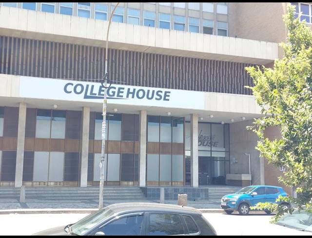 1 BEDROOM APARTMENT FOR SALE IN BRAAMFONTEIN